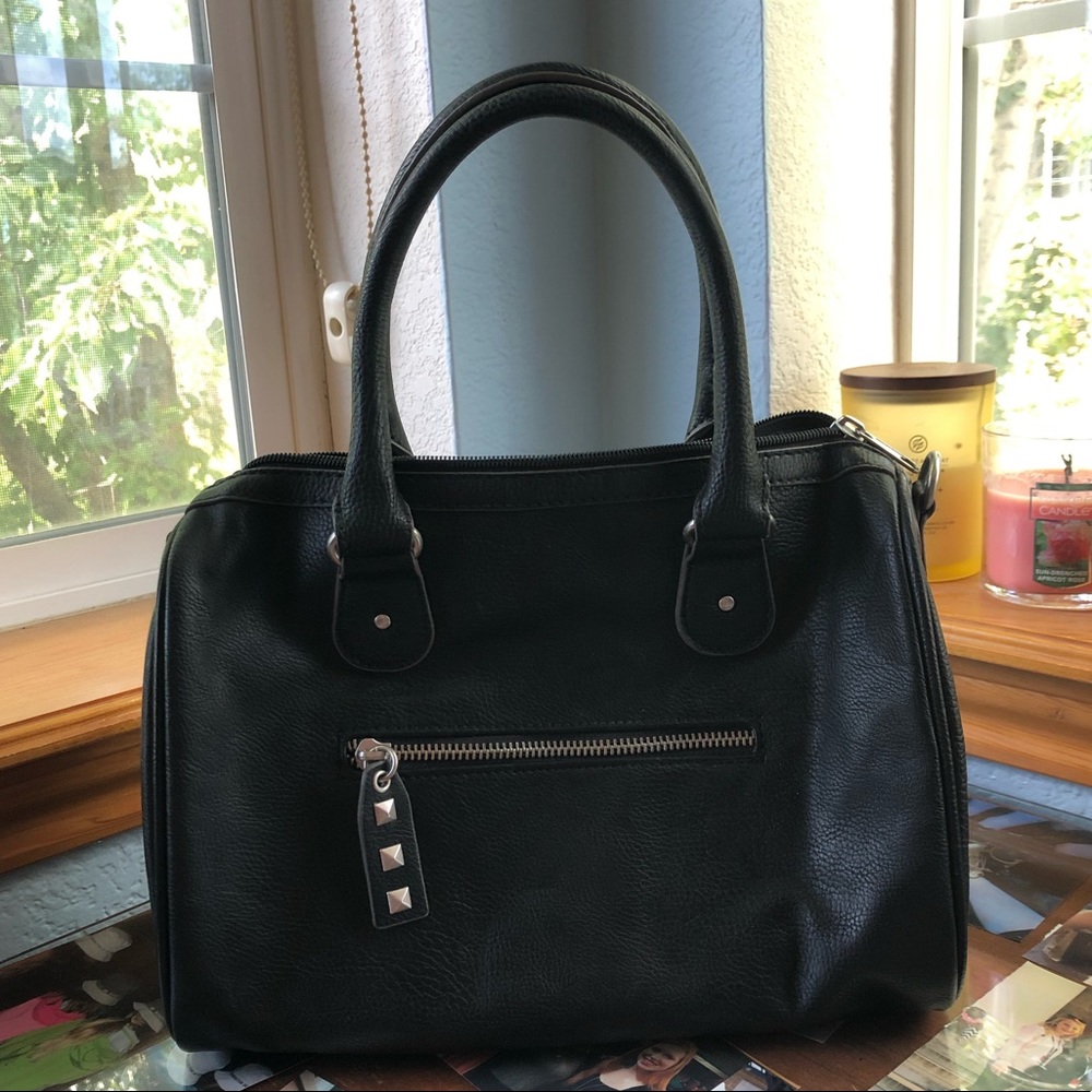 Black Aeropostale Bag